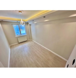 ÇAMBAŞI CADDESİ PARALELİ ULTRA LÜKS YAPILI KATTA 3+1 DAİRE