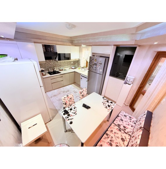 FIRSAT DAİRESİ ESERTEPE'DE 3+1 KATTA ASANSÖRLÜ LÜX YAPILI DAİRE