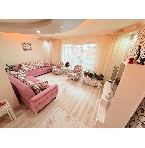 FIRSAT DAİRESİ ESERTEPE'DE 3+1 KATTA ASANSÖRLÜ LÜX YAPILI DAİRE