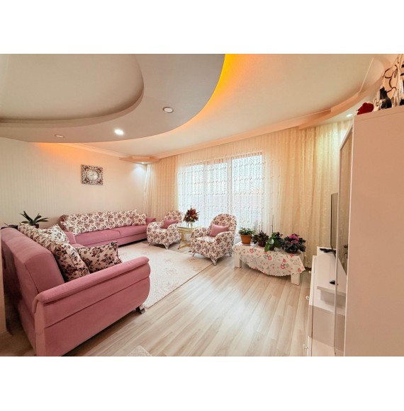 FIRSAT DAİRESİ ESERTEPE'DE 3+1 KATTA ASANSÖRLÜ LÜX YAPILI DAİRE