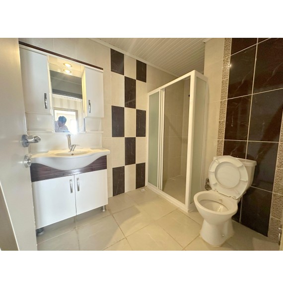 UFUKTEPE SAĞLIK OCAĞI YAKINI ASANSÖRLÜ KATTA YAPILI 3+1 DAİRE