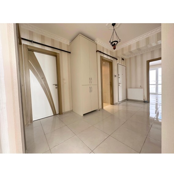 UFUKTEPE SAĞLIK OCAĞI YAKINI ASANSÖRLÜ KATTA YAPILI 3+1 DAİRE