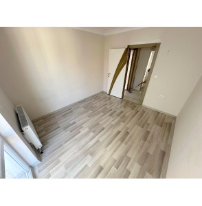 UFUKTEPE SAĞLIK OCAĞI YAKINI ASANSÖRLÜ KATTA YAPILI 3+1 DAİRE