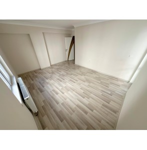 UFUKTEPE SAĞLIK OCAĞI YAKINI ASANSÖRLÜ KATTA YAPILI 3+1 DAİRE