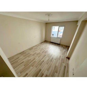 UFUKTEPE SAĞLIK OCAĞI YAKINI ASANSÖRLÜ KATTA YAPILI 3+1 DAİRE