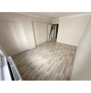 UFUKTEPE SAĞLIK OCAĞI YAKINI ASANSÖRLÜ KATTA YAPILI 3+1 DAİRE