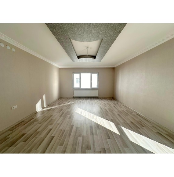 UFUKTEPE SAĞLIK OCAĞI YAKINI ASANSÖRLÜ KATTA YAPILI 3+1 DAİRE