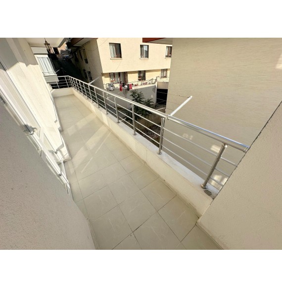 UFUKTEPE SAĞLIK OCAĞI YAKINI ASANSÖRLÜ KATTA YAPILI 3+1 DAİRE