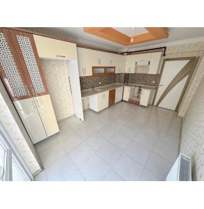 UFUKTEPE SAĞLIK OCAĞI YAKINI ASANSÖRLÜ KATTA YAPILI 3+1 DAİRE