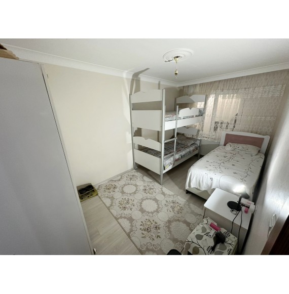 BAŞKENT CADDESİ PARALELİ E.BANYOLU ASANSÖRLÜ 3+1 YAPILI DAİRE