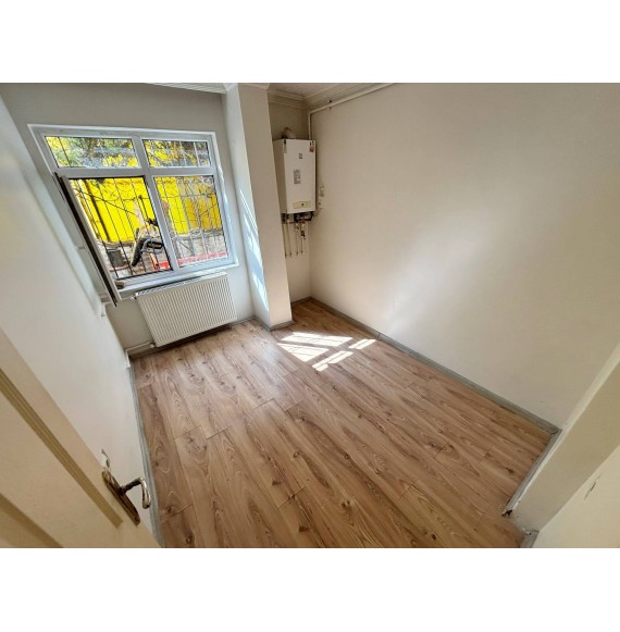 OVACIK'TA SİTE İÇERİSİNDE KENDİNE AİT BAHÇELİ 2+1 KİRALIK DAİRE