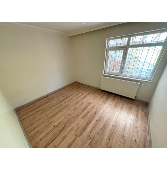 OVACIK'TA SİTE İÇERİSİNDE KENDİNE AİT BAHÇELİ 2+1 KİRALIK DAİRE