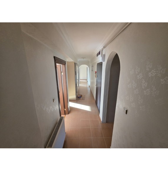 DİLEK CAMİİ YAKININDA ASANSÖRLÜ E.BANYO 3+1 GENİŞ DAİRE