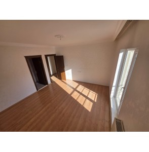 DİLEK CAMİİ YAKININDA ASANSÖRLÜ E.BANYO 3+1 GENİŞ DAİRE