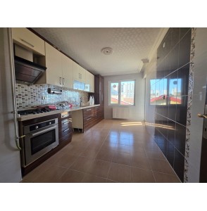 DİLEK CAMİİ YAKININDA ASANSÖRLÜ E.BANYO 3+1 GENİŞ DAİRE