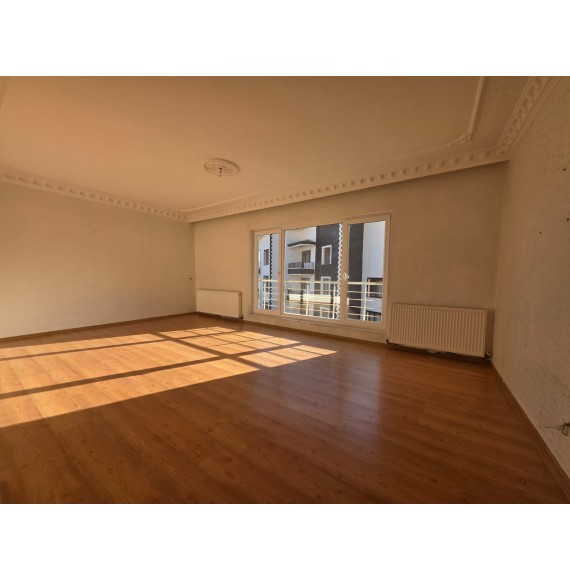 DİLEK CAMİİ YAKININDA ASANSÖRLÜ E.BANYO 3+1 GENİŞ DAİRE