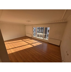 DİLEK CAMİİ YAKININDA ASANSÖRLÜ E.BANYO 3+1 GENİŞ DAİRE