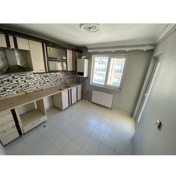 ÇAMBAŞI CADDESİ PARALELİNDE TERAS BALKONLU 5+1 DUBLEKS DAİRE