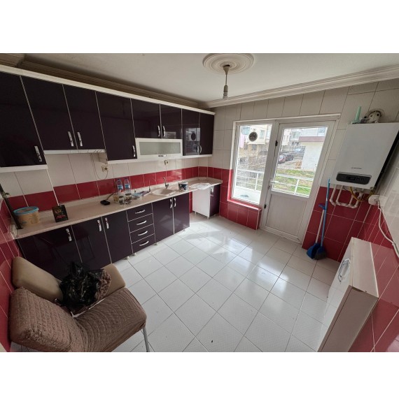 ATAPARK'TA GENİŞ METRAJLI MASRAFSIZ 3+1 ASANSÖRLÜ DAİRE