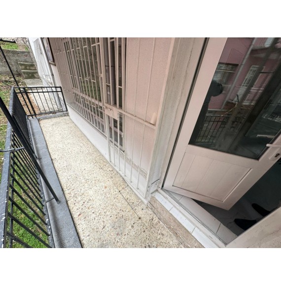 GAZELLER CADDESİ PARALELİNDE CEPHELERİ AÇIK KAT KONUMUNDA 2+1