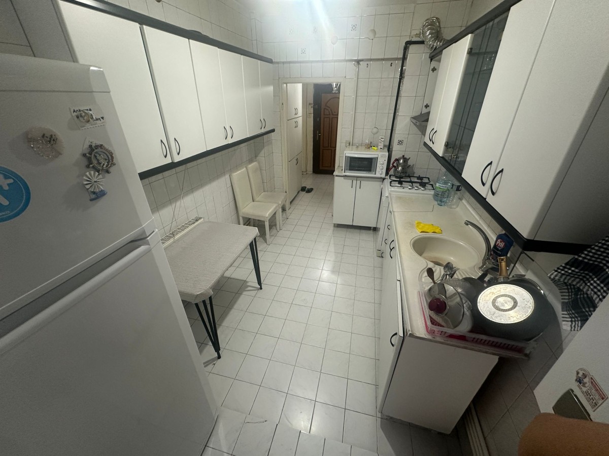 YENİ ETLİK CADDESİ ÜZERİNDE...