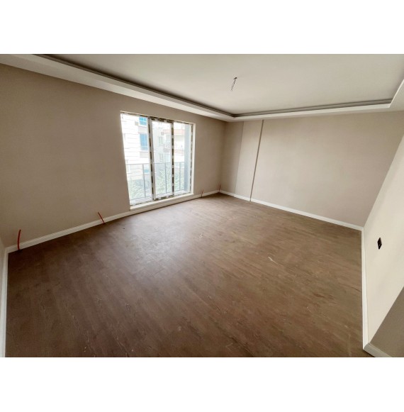 OVACIK'TA SIFIR DAİRE E.BANYOLU GİRİNME ODALI 4+1 LÜKS KİRALIK