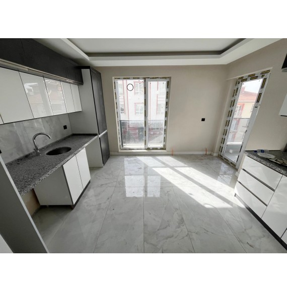 OVACIK'TA SIFIR DAİRE E.BANYOLU GİRİNME ODALI 4+1 LÜKS KİRALIK