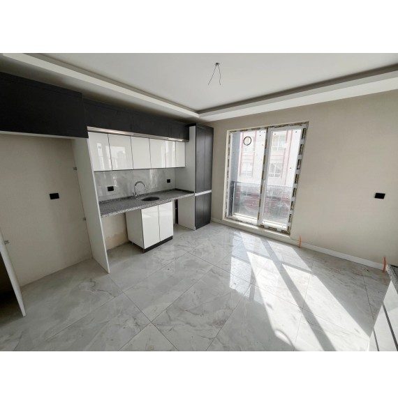 OVACIK'TA SIFIR DAİRE E.BANYOLU GİRİNME ODALI 4+1 LÜKS KİRALIK