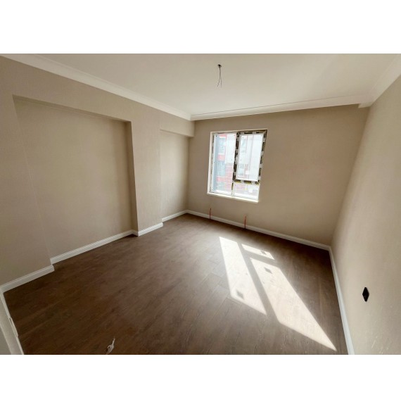 OVACIK'TA SIFIR DAİRE E.BANYOLU GİRİNME ODALI 4+1 LÜKS KİRALIK