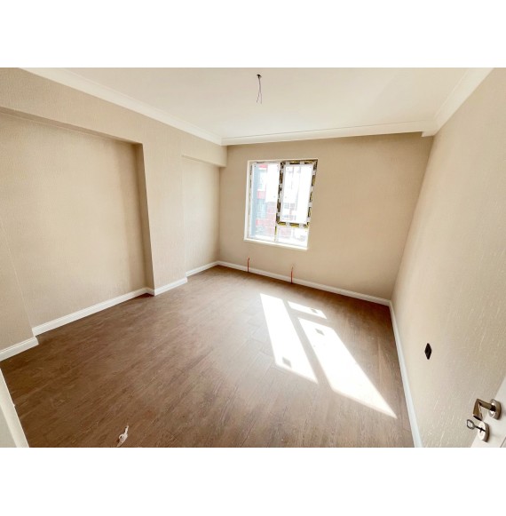 OVACIK'TA SIFIR DAİRE E.BANYOLU GİRİNME ODALI 4+1 LÜKS KİRALIK