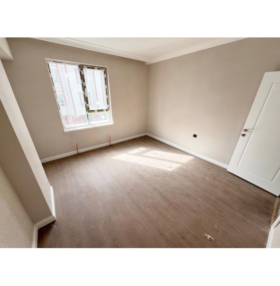 OVACIK'TA SIFIR DAİRE E.BANYOLU GİRİNME ODALI 4+1 LÜKS KİRALIK