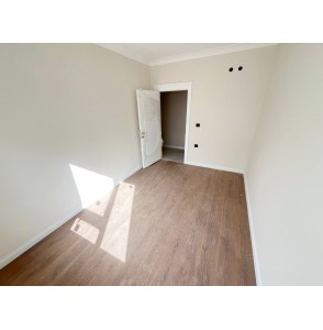 OVACIK'TA SIFIR DAİRE E.BANYOLU GİRİNME ODALI 4+1 LÜKS KİRALIK