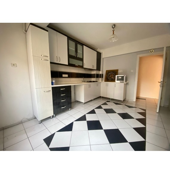 GÖKÇEK PARKI YAKINI CEPHELERİ AÇIK MASRAFSIZ 3+1 KİRALIK DAİRE