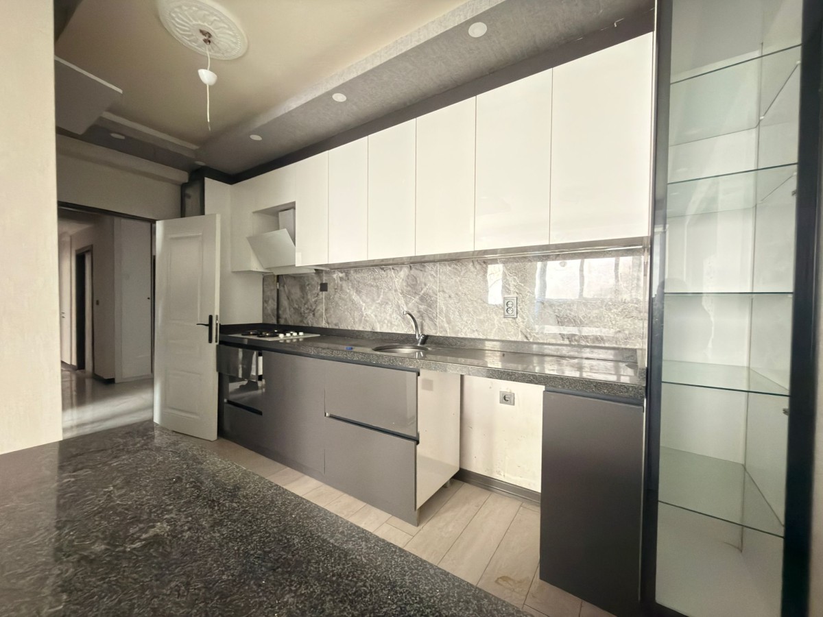 UFUKTEPE CD PARALELİ...