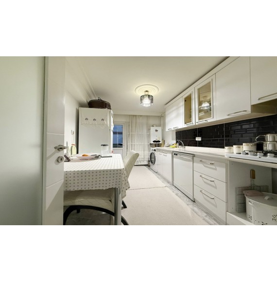 OSMANGAZİ CADDESİ PARALELİNDE FULL YAPILI 3+1 DAİRE