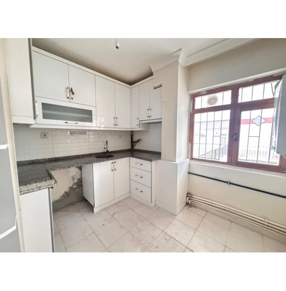 UFUKTEPE CADDESİ PARALELİ AÇIK CEPHELİ MASRAFSIZ 2+1