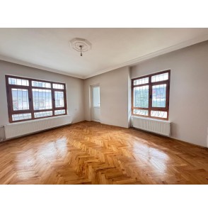 UFUKTEPE CADDESİ PARALELİ AÇIK CEPHELİ MASRAFSIZ 2+1