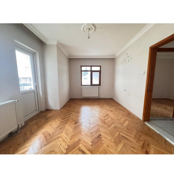 UFUKTEPE CADDESİ PARALELİ AÇIK CEPHELİ MASRAFSIZ 2+1