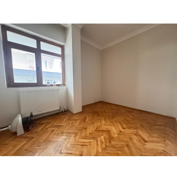 UFUKTEPE CADDESİ PARALELİ AÇIK CEPHELİ MASRAFSIZ 2+1