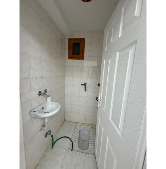 GÜNSAZAK CADDESİ ÜZERİNDE LÜKS YAPILI KENDİNE AİT BAHÇELİ MASRAFSIZ 3+1