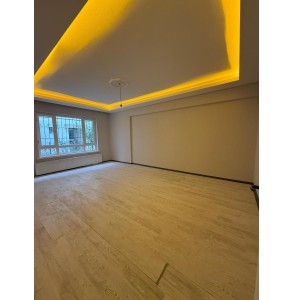 GÜNSAZAK CADDESİ ÜZERİNDE LÜKS YAPILI KENDİNE AİT BAHÇELİ MASRAFSIZ 3+1