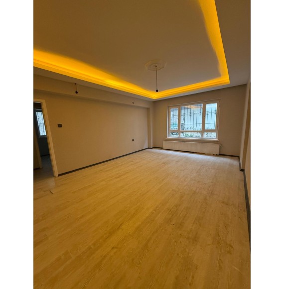 GÜNSAZAK CADDESİ ÜZERİNDE LÜKS YAPILI KENDİNE AİT BAHÇELİ MASRAFSIZ 3+1