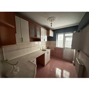 İNCİRLİ DE GENİŞ METRAJLI YAPILI MASRAFSIZ 4+1