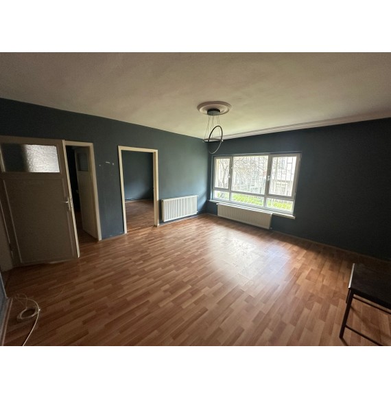 İNCİRLİ DE GENİŞ METRAJLI YAPILI MASRAFSIZ 4+1