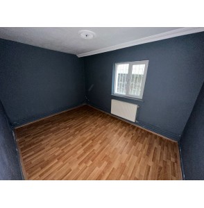 İNCİRLİ DE GENİŞ METRAJLI YAPILI MASRAFSIZ 4+1