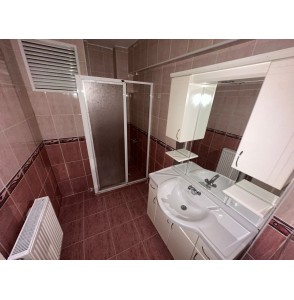 İNCİRLİ DE GENİŞ METRAJLI YAPILI MASRAFSIZ 4+1