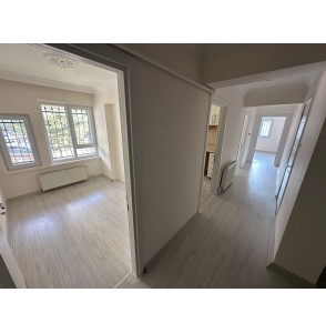 KUŞCAĞIZ MUHTARLIK YAKINI KAT KONUMUNDA 2+1 MASRAFSIZ DAİRE
