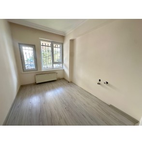 KUŞCAĞIZ MUHTARLIK YAKINI KAT KONUMUNDA 2+1 MASRAFSIZ DAİRE