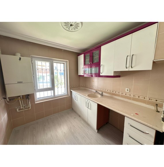 KUŞCAĞIZ MUHTARLIK YAKINI KAT KONUMUNDA 2+1 MASRAFSIZ DAİRE