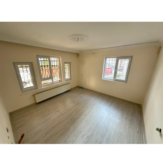 KUŞCAĞIZ MUHTARLIK YAKINI KAT KONUMUNDA 2+1 MASRAFSIZ DAİRE